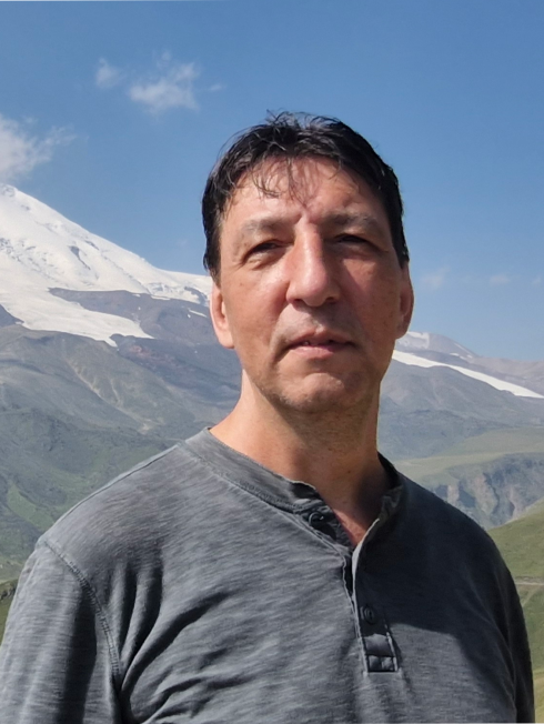 Презентация книги «От корней до неба. Шаманский роман» Александра Светлова